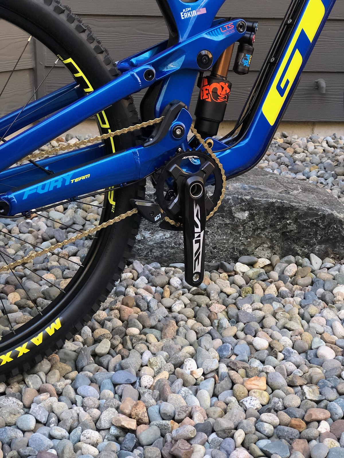 2019 GT Fury Team Carbon 29r Dirtandsnow s Bike Check Vital MTB